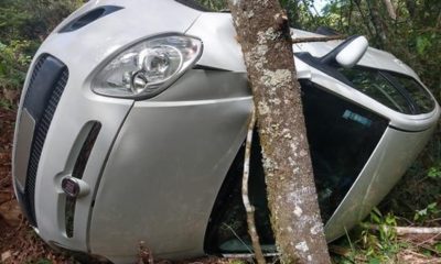 Veículo de Erechim é encontrado capotado em Itatiba do Sul